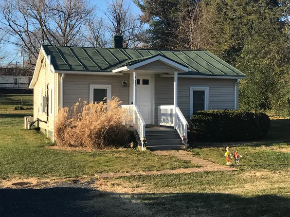 512 6th St, Luray, VA 22835