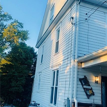 4th image of 408 Eastern Ave