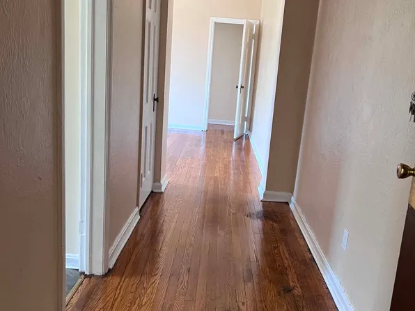 2366 Noble Rd, Cleveland, OH
