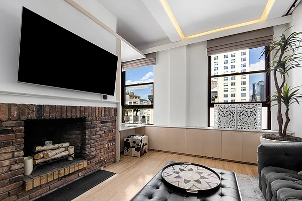 Sold by Compass | media 3