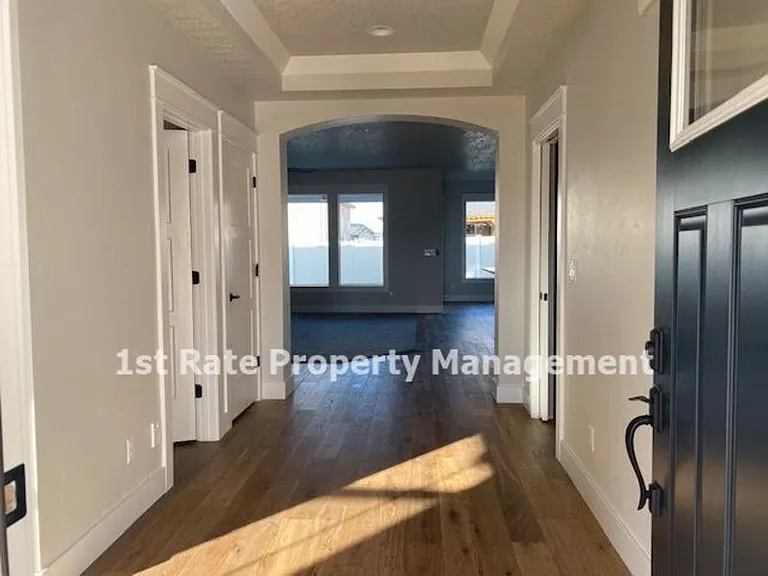 5686 E Clear Ridge St — Photo 8