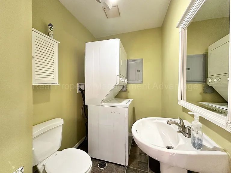 574 Ardmore — Photo 15