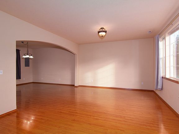 2nd image of 515 S Garfield Duplex