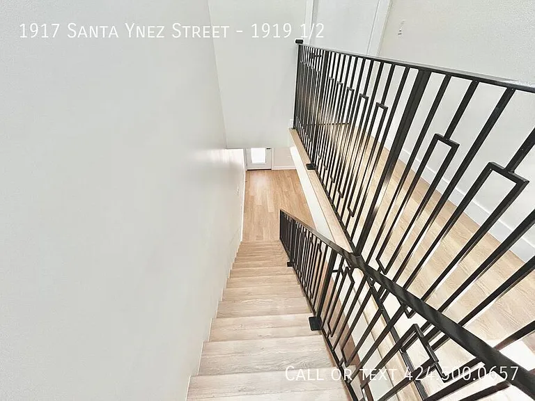 1917 Santa Ynez St #1919-1/2 — Photo 12