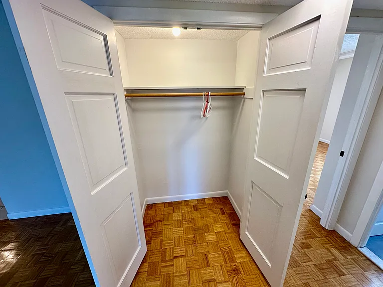 44 Broadlawn Park — Photo 11