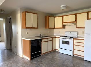 6820 Plaza Dr #5, Niagara Falls, NY 14304