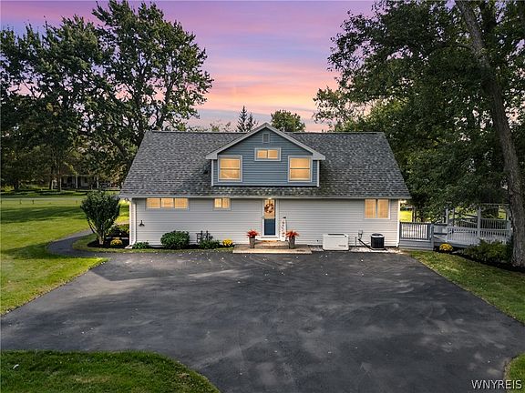 3rd image of 2 Nashua Ct