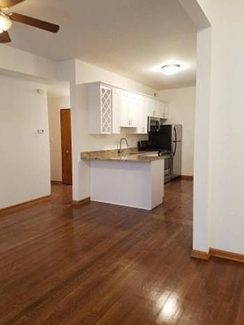 1st image of 4205 N Oakley Ave APT 3N