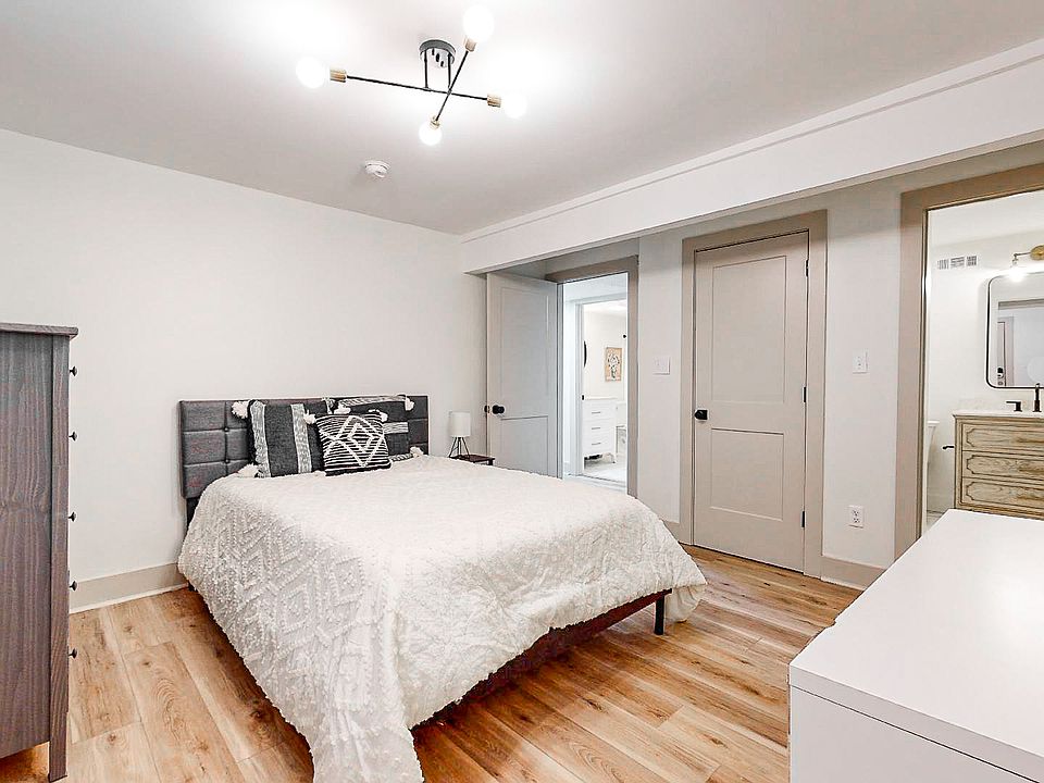 1st image of 2720 Lincoln Ct NW #6