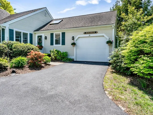 19 Longwood Road, Mashpee, MA 02649