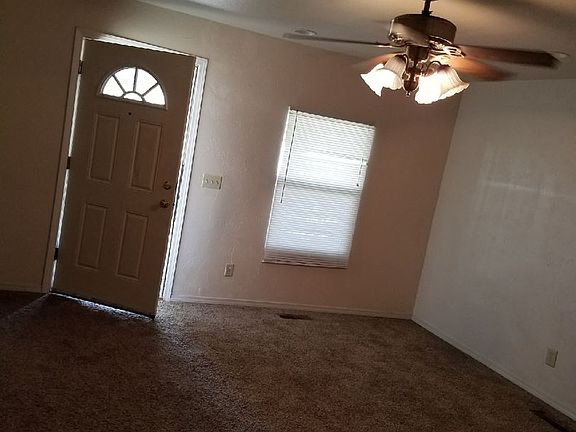 5th image of 421 W York Ave