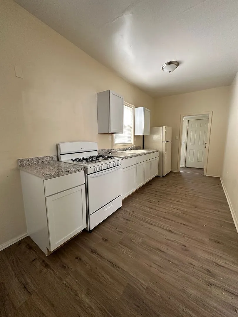 Northside 3 Bedroom Home For Rent! — Photo 4