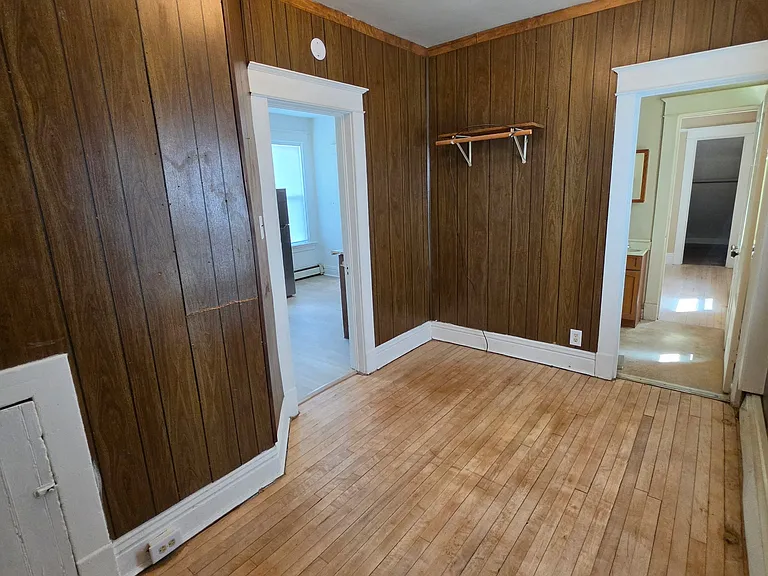 329 E 6th St #1 — Photo 10