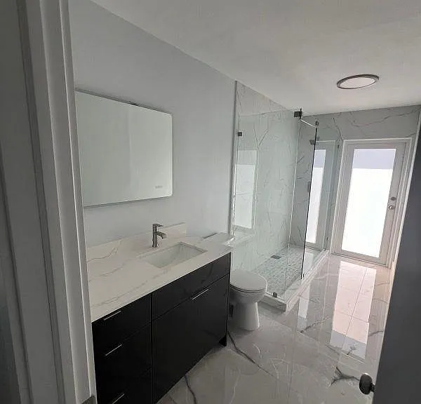BIG BATHROOM 1-3