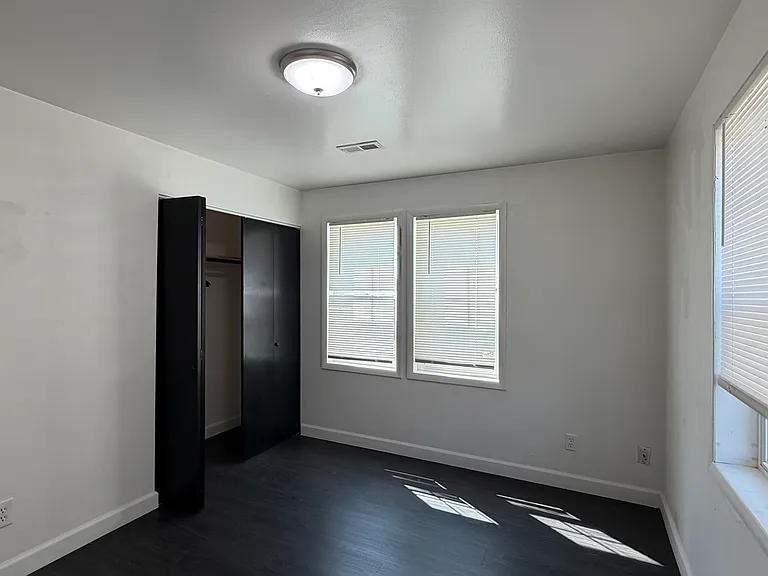 1217 Market St #A — Photo 7