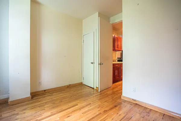 Rented by Commercial Capital Resources INC | media 41