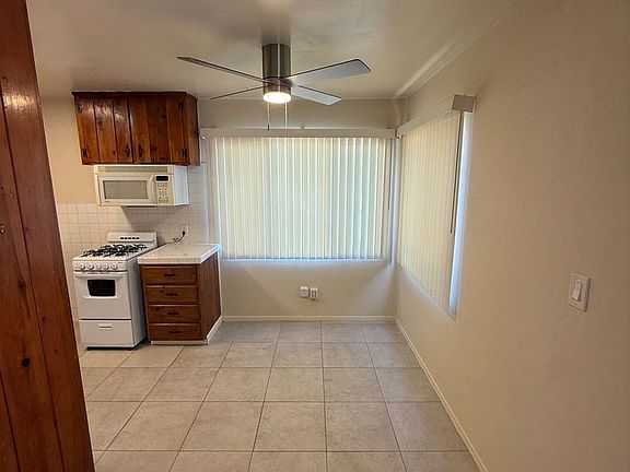 4th image of 4739-43 Bancroft St #4743