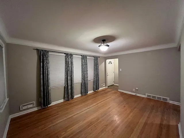 1815 McDonald Ave — Photo 8