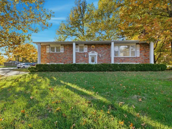 1225 S Fairview Rd, Columbia, MO 65203
