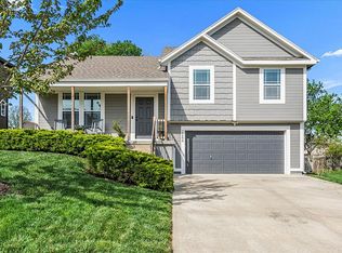 2284 W Cothrell St, Olathe, KS 66061