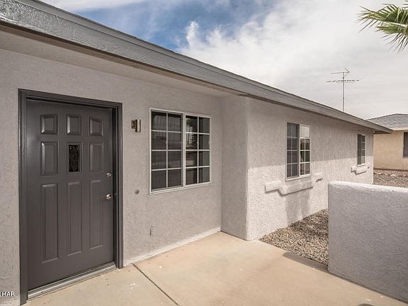 3rd image of 3261 Chanute Pl
