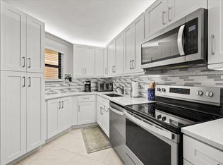 5851 Camino Del Sol APT 203, Boca Raton, FL 33433