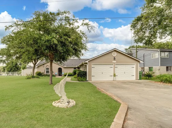 6041 Lazy Ln, Brazoria, TX 77422