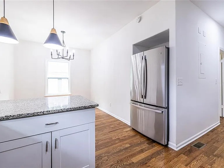 1146 Ira St SW — Photo 8