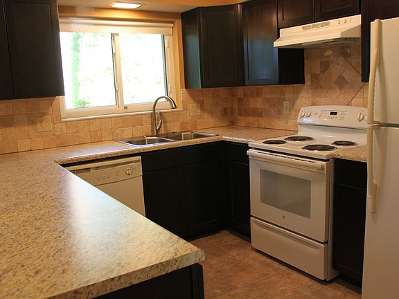 Newly Remodeled Kitchen
