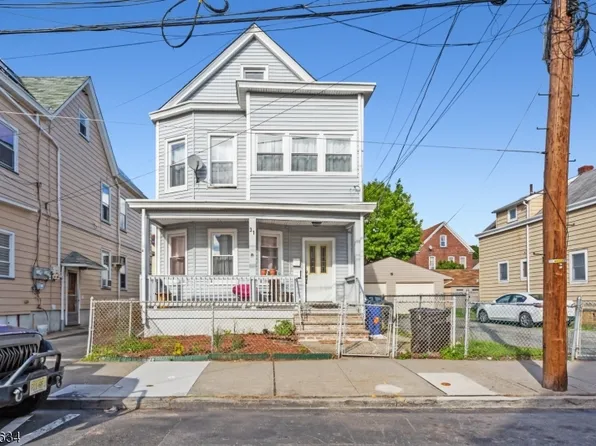 31 Cutler St, Clifton City, NJ 07011