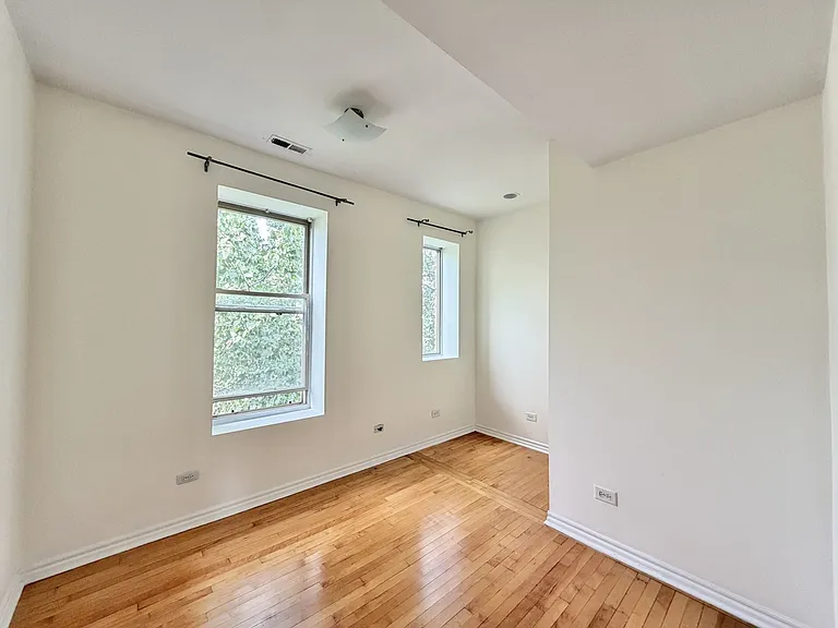 2537 N Kildare Ave #4 — Photo 15