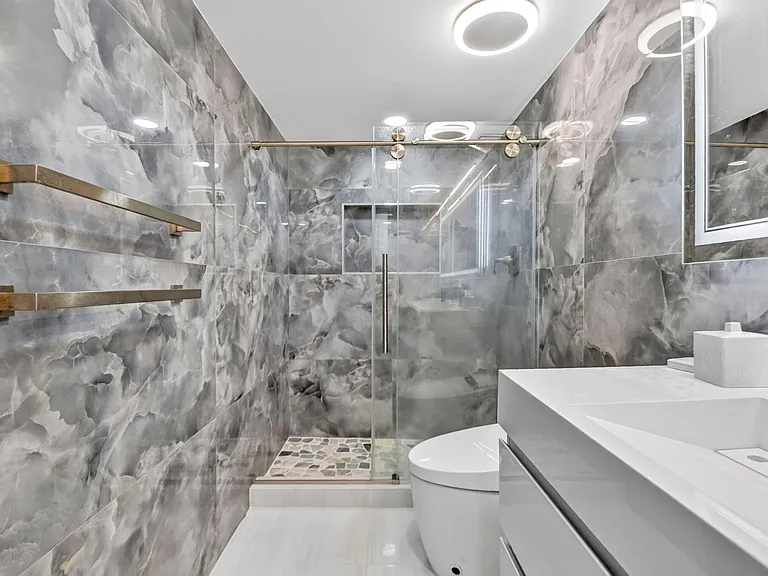 5600 N Flagler Dr #207 — Photo 19