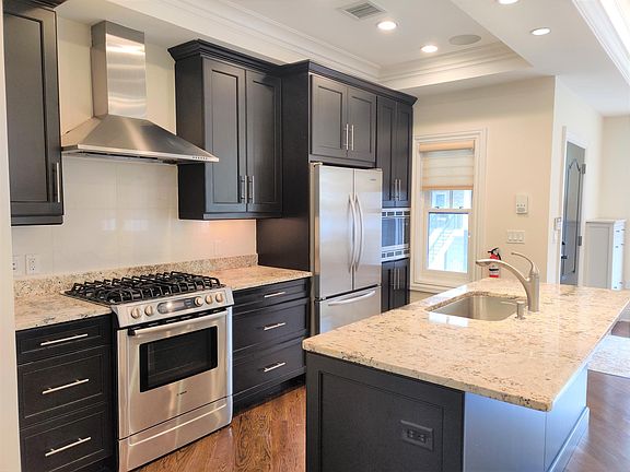 5th image of 12 Marquis Ct #12