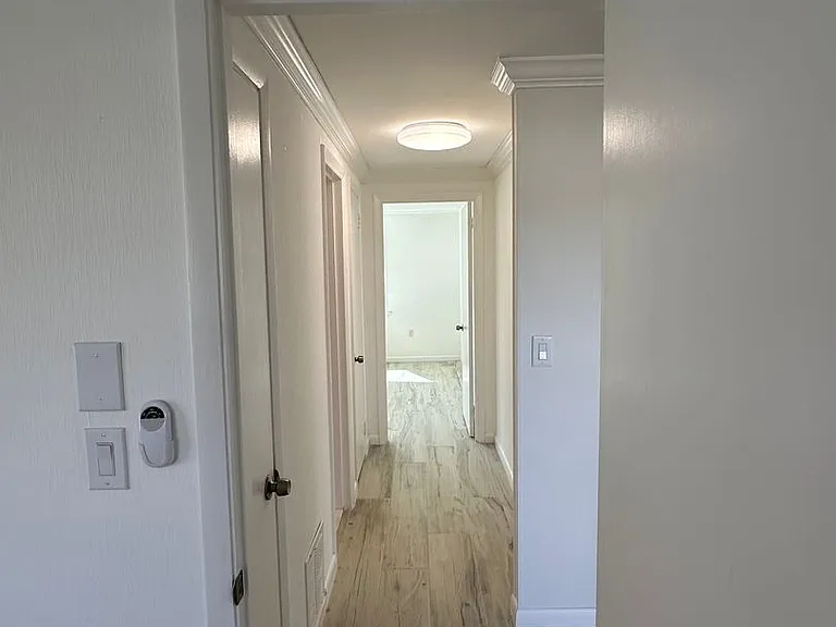 812 Bayview Dr — Photo 22