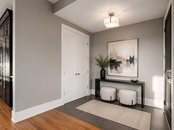 5th image of 16 Spring Valley Way SW