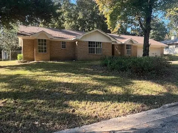 1410 Shelton Dr, Nacogdoches, TX 75965