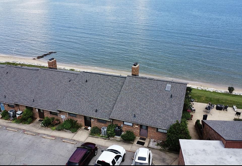 1st image of 631 Clubhouse Dr #6