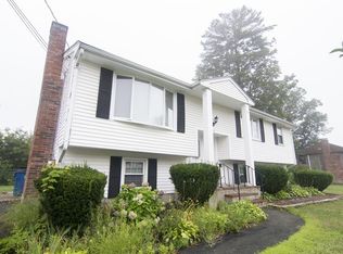 58 Highland Glen Dr, Randolph, MA 02368