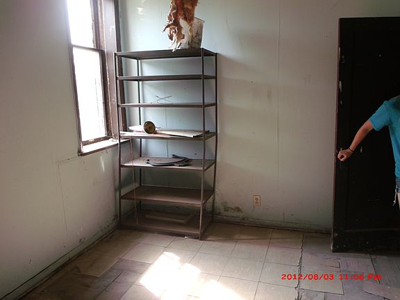 3rd image of 2461 Black River St