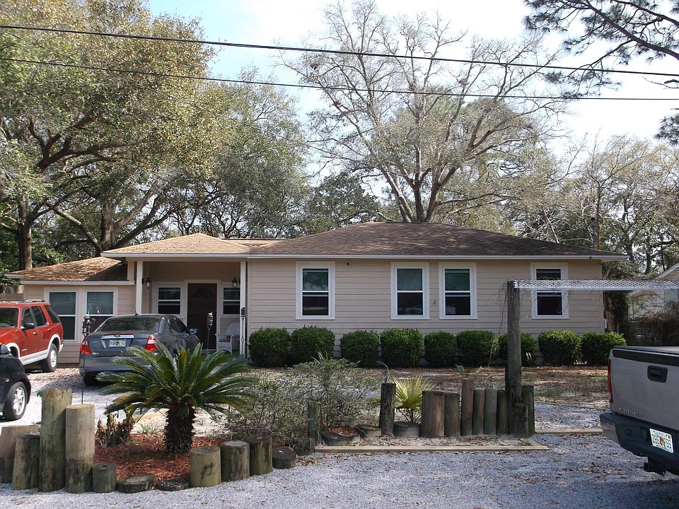1st image of 225 Bradley Dr NE