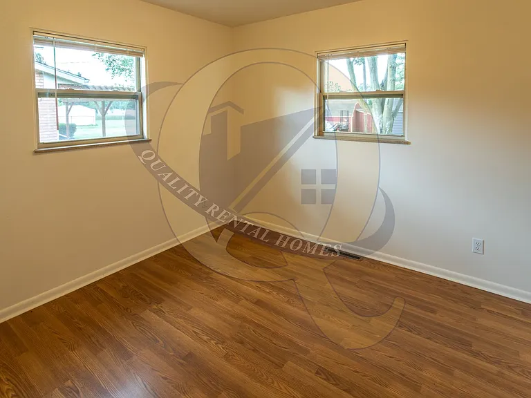 4380 Old Colony Dr — Photo 14