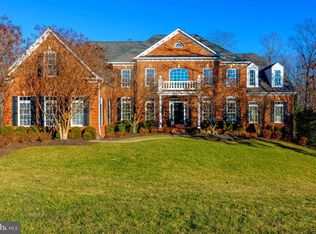 42698 Cedar Ridge Blvd, Chantilly, VA 20152