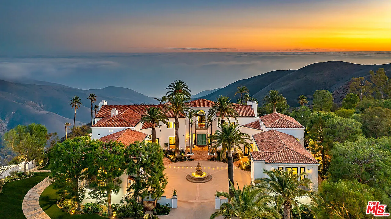 9 bed, 10.0 bath, 10000 sqft, $180,000 — Photo 2