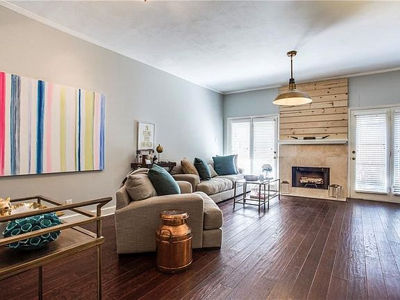 3rd image of 3904 Rawlins St #106