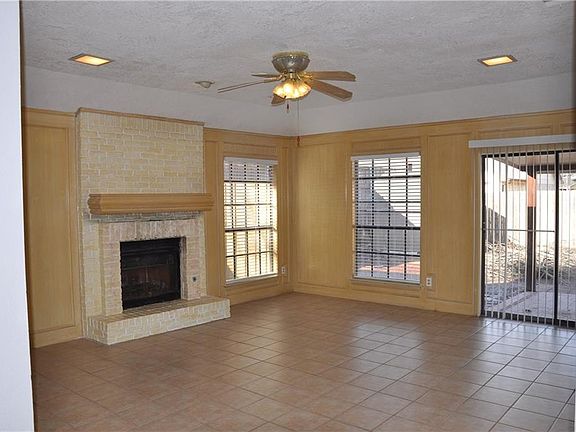 3rd image of 3245 Anchor Dr