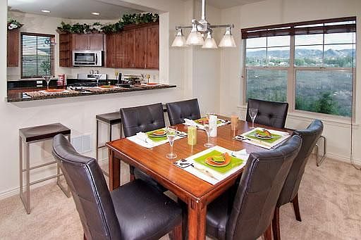 3rd image of 897 Montgomerie Cir