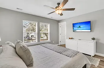 3 bed, 2.5 bath, 1554 sqft, $2,850 — Photo 4