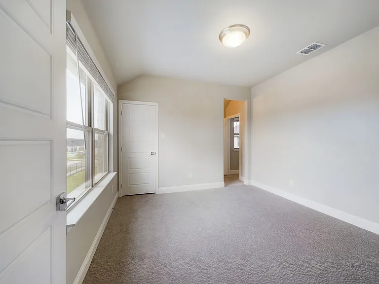 11192 Hocking Hills Dr — Photo 21