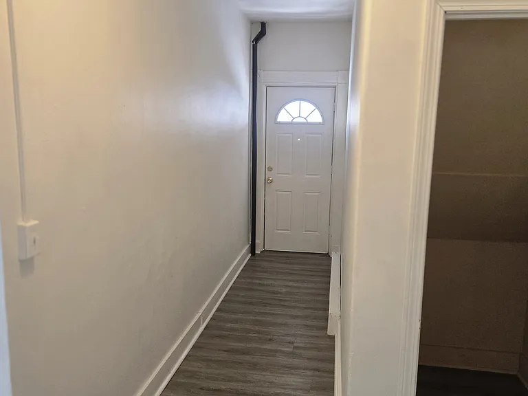 29 Beech St #1 — Photo 4