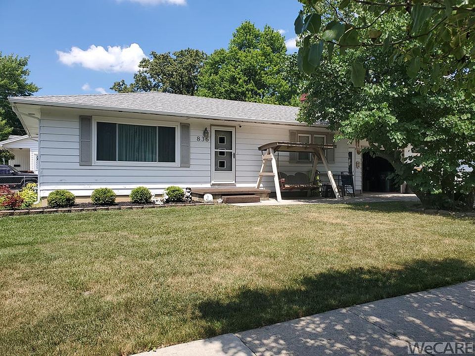 1st image of 836 W Ashton Ave